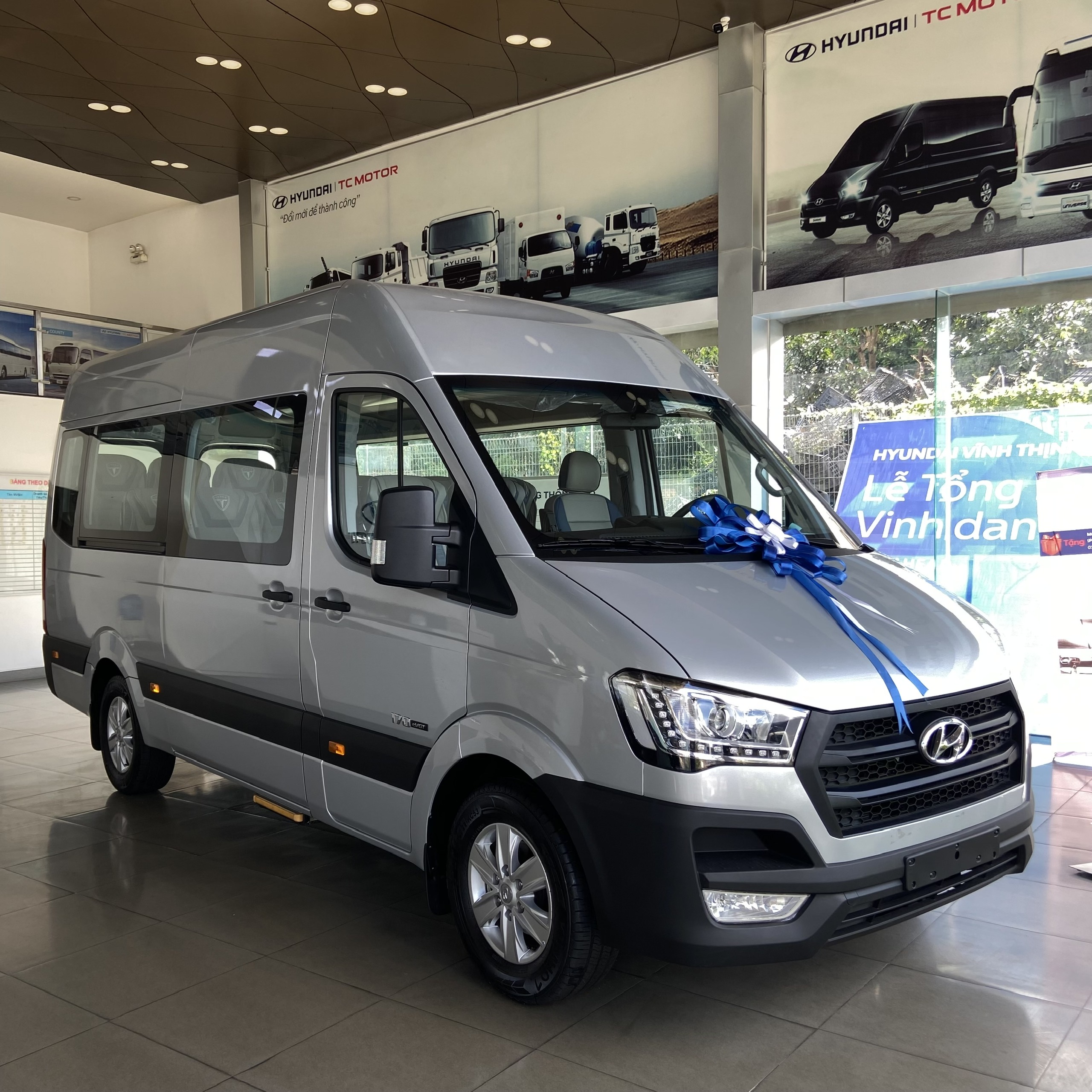 Thuê Xe 16 Chỗ Cần Thơ